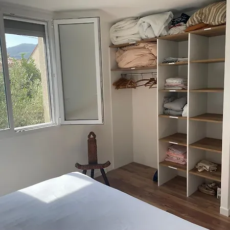 Lea בניולס-סור-מר